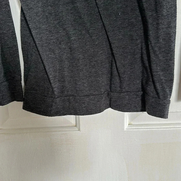 Maurices Dark Grey Long Sleeve Size small - Picture 2 of 4